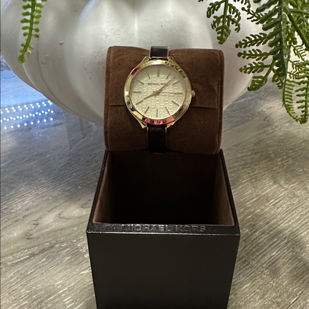 Michael Kors Bracelet Watch With Tortoise Shell on Both Sides of the Bracelet